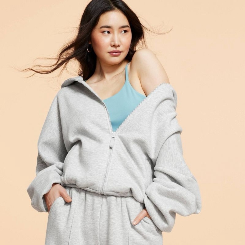NWT Blogilates Marshmallow Zip Sweatshirt - Picture 3 of 9
